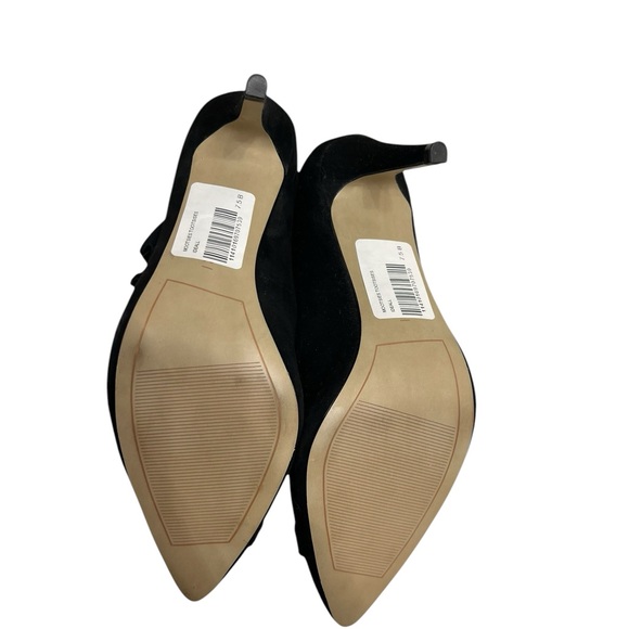 TAHARI  black leather suede high heels with a ruffled side detail pointed toe - Picture 9 of 13